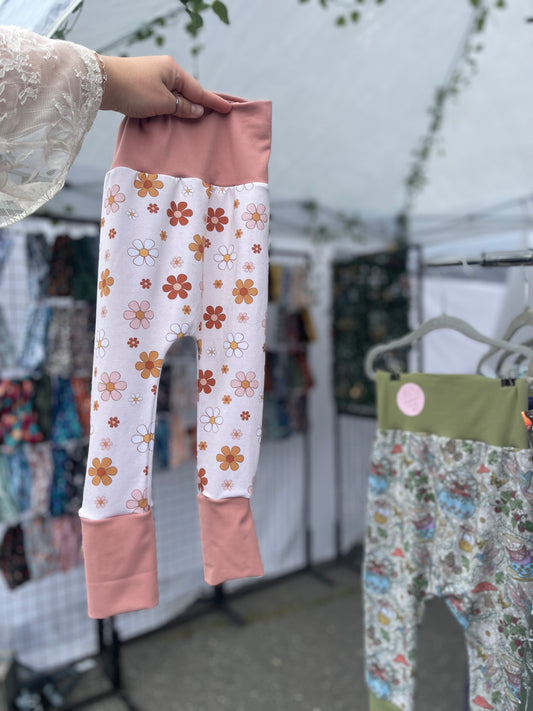 Retro Daisies Grow with Me Pants