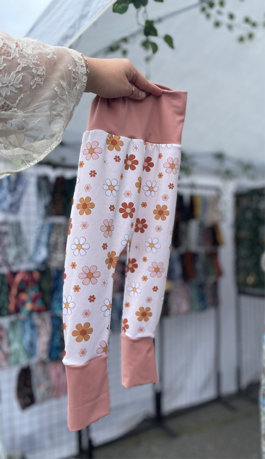 Retro Daisies Grow with Me Pants